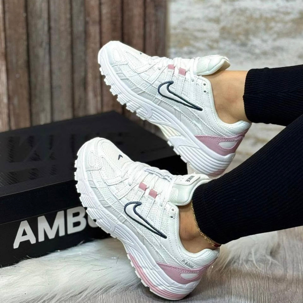 NIKE P-6000