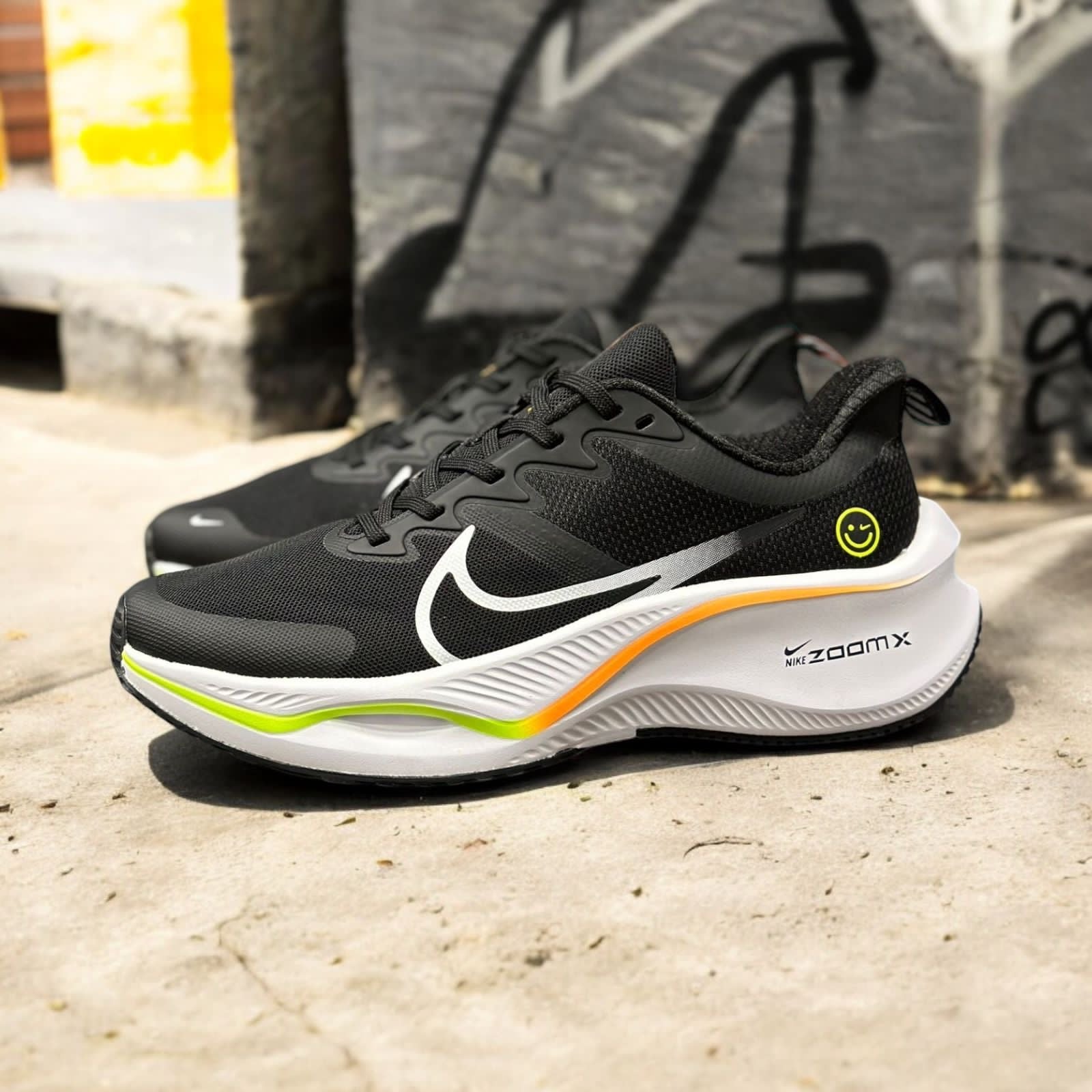 NIKE ZOOM CARITA NEGRO - COLORES