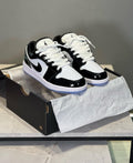 NIKE JORDAN SB CHAROL NEGRA - BLANCO