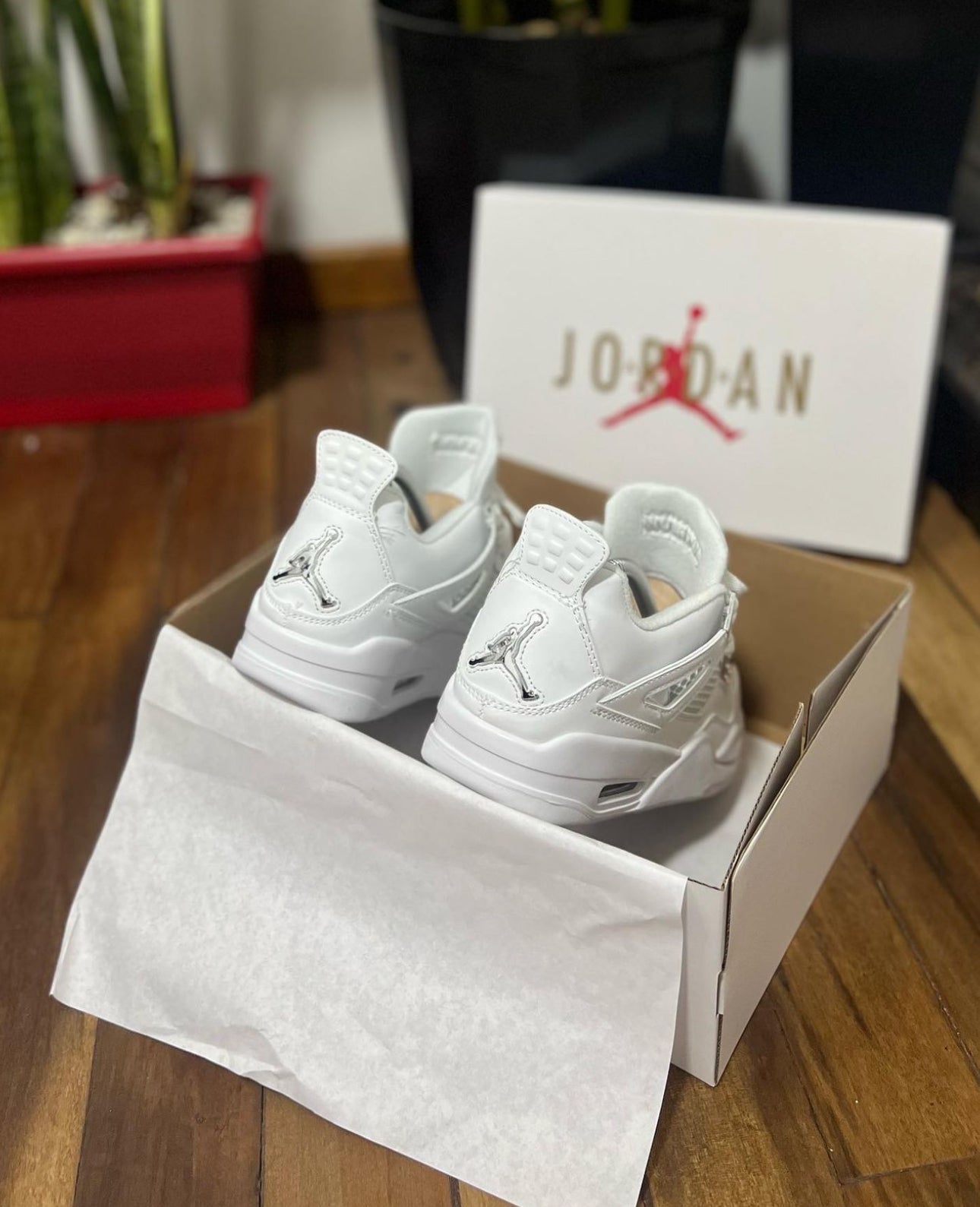 JORDAN RETRO BLANCO