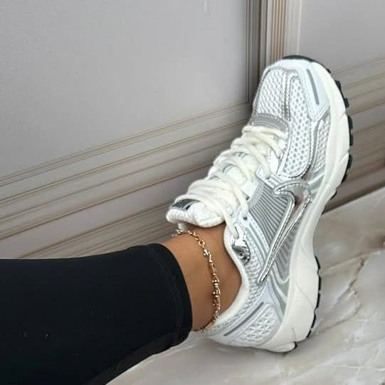 NIKE Vomero Plateado, eur 36 al 44💳llévalos a crédito con ADDI 💳