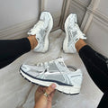 NIKE Vomero Plateado, eur 36 al 44💳llévalos a crédito con ADDI 💳