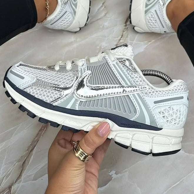NIKE Vomero Plateado, eur 36 al 44💳llévalos a crédito con ADDI 💳